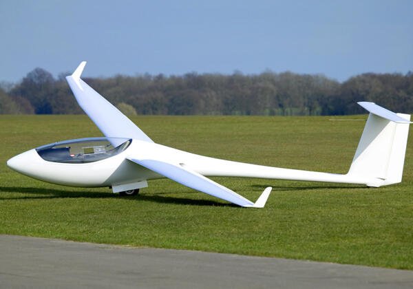 Glider-plane-930x600